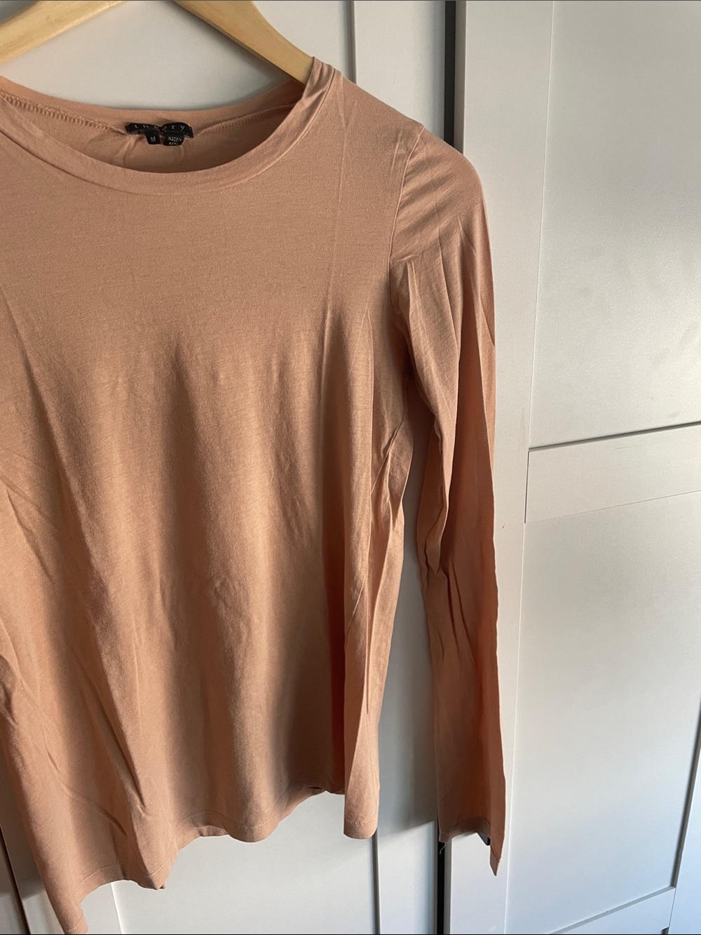 Theory Blush Long-Sleeve Crew Neck stretchy Top - Picture 4 of 5